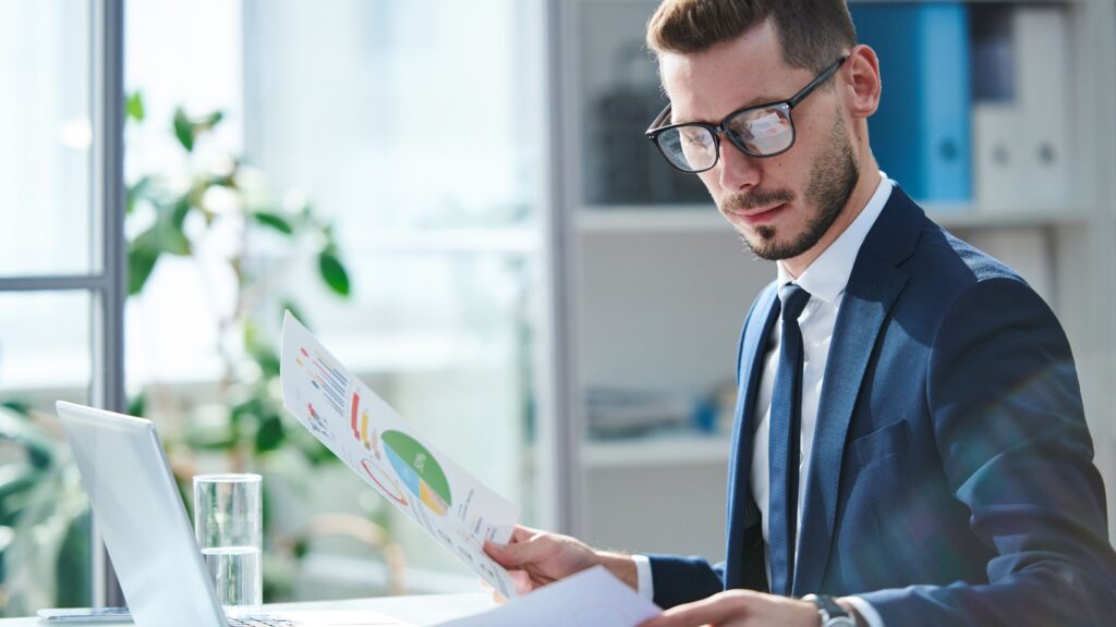 Finance Director Tenure, How Long Do Finance Directors Stay and How Do You Keep Them?
