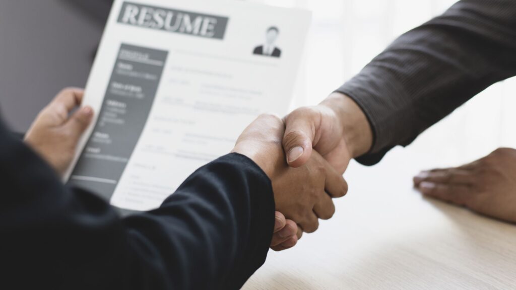Does a Finance Director Need an MBA or an Accounting Qualification?